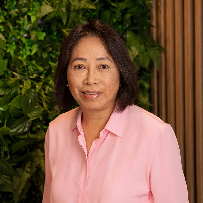 Dr. Annabelle Nones